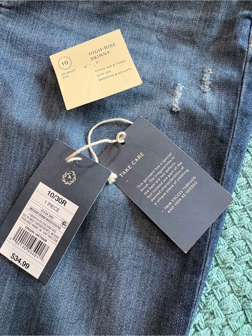 Universal Thread High-Rise Skinny Jeans in Medium Blue Wash